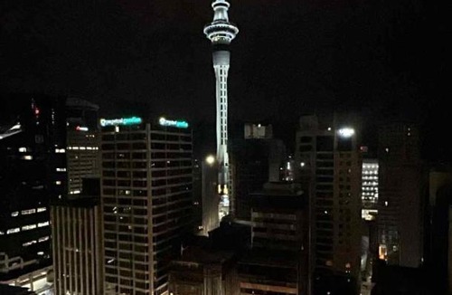 Auckland Central Business District Apartment | Cute with a View & Free Carparking too