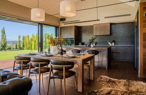 Alexandra House | D&D Lodge | Central Otago Architectural Retreat