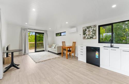Motuoapa House | Deckside Escape - Lake Taupo Holiday Home