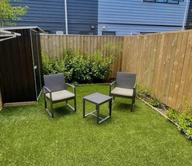 Avondale House | Delightful 1 Bed 1 Bath Suite