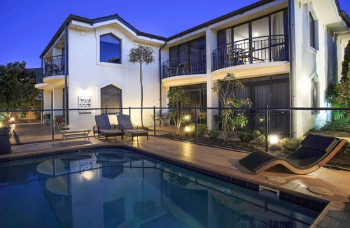 Nelson Apartment | DeLorenzo's Studio Apartments