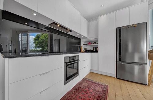 Devonport House | Devonport Villa with Rangitoto Views