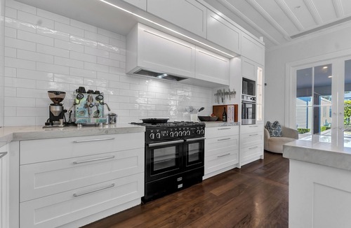 Lynfield House | Disraeli Sanctuary by Bespoke Stays
