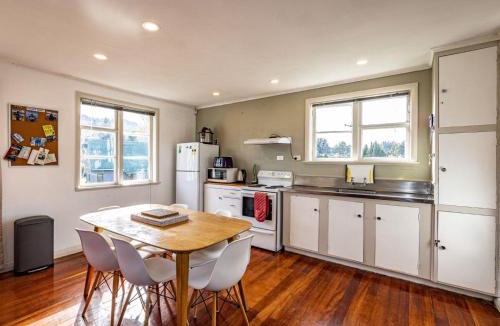 Ohakune House | Drasko's Den - Ohakune Holiday Home