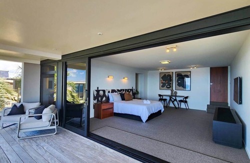 Hahei House | Dreamtime Hahei - Adults only retreat with magical views!