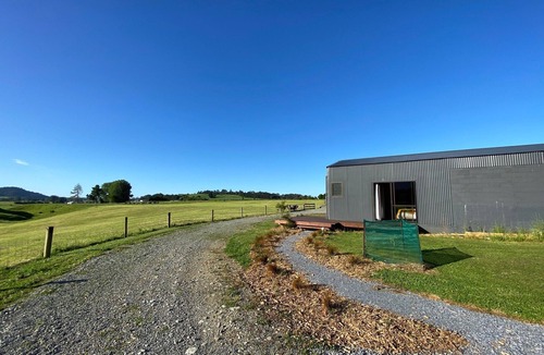 Motupipi Apartment | Dry Creek Farm - 1 bedroom unit 5 min from Takaka