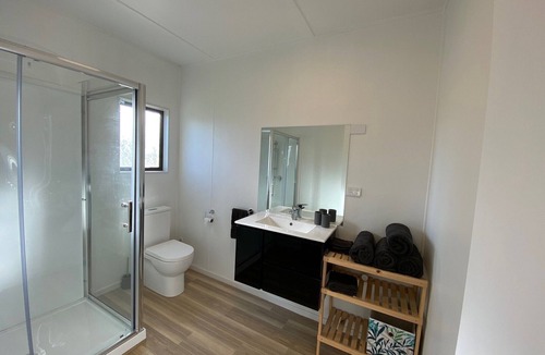 Motupipi Apartment | Dry Creek Farm - 1 bedroom unit 5 min from Takaka