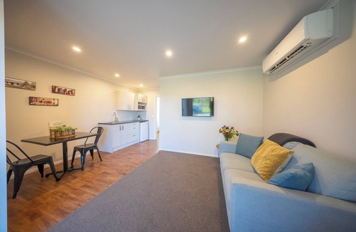 Te Anau House | Dusky Mustering Unit - Te Anau Holiday Home