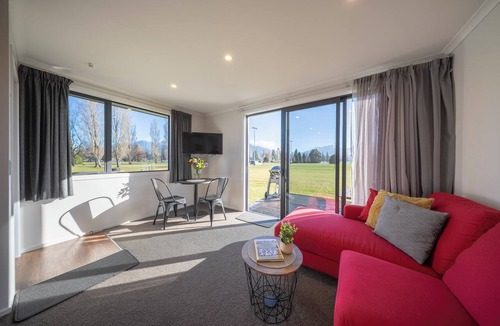 Te Anau House | Dusky Rugby Unit - Te Anau Holiday Home