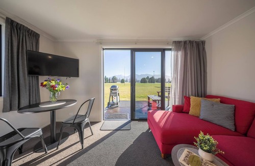 Te Anau House | Dusky Rugby Unit - Te Anau Holiday Home