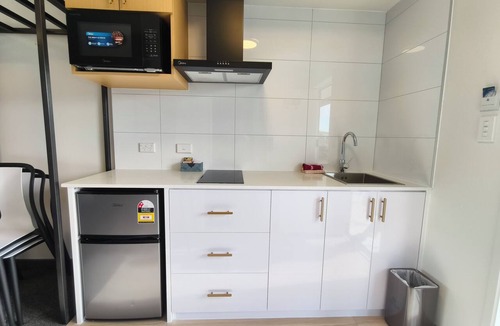 Ngongotaha Apartment | Easy Access Triple Studio Apartment with Alpacas