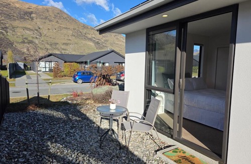 Lower Shotover House | Eco&Chill Homestay