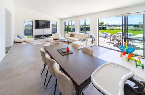 Lincoln Apartment | Elegant 4BR Family Retreat with Garage