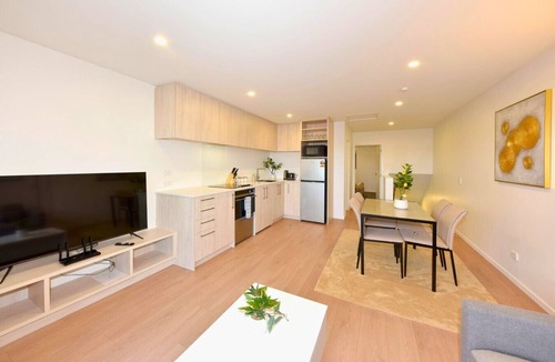 Christchurch City Centre Apartment | Elegant One Bedroom Christchurch Stay