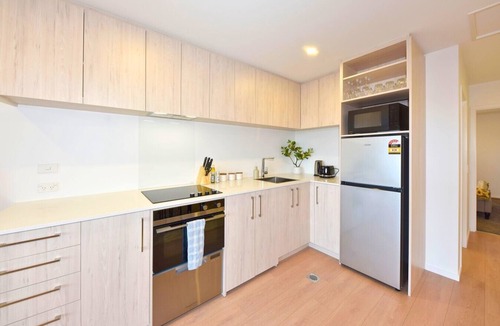 Christchurch City Centre Apartment | Elegant One Bedroom Christchurch Stay