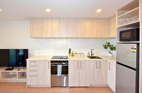 Christchurch City Centre Apartment | Elegant One Bedroom Christchurch Stay