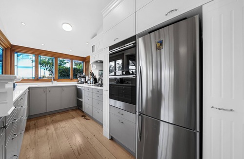 Devonport House | Elegant Villa Retreat by Bespoke Stays