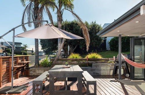 Mount Maunganui House | Elevated and Spacious home in great Mount location