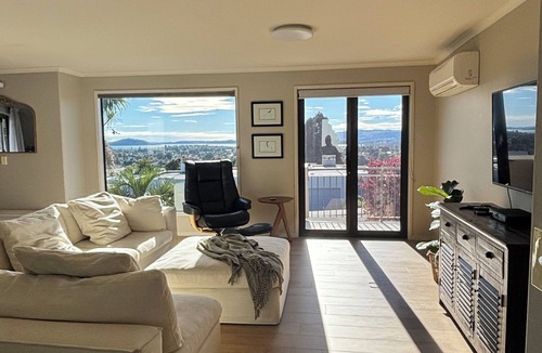 Rotorua House | Elevated living: Stunning views, homely comforts