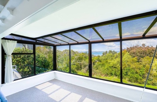 Bucklands Beach House | Enjoy Your Private SPA with Stunning Tranquil View