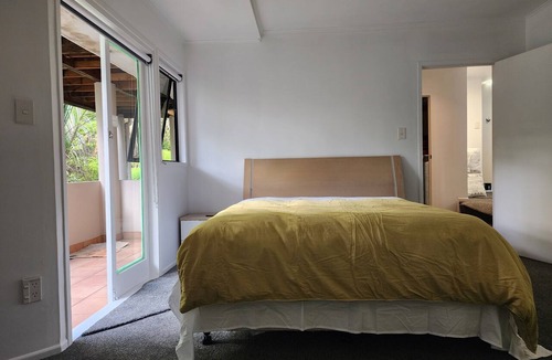 Birkenhead House | Entire Ground-floor: Spacious 145m2