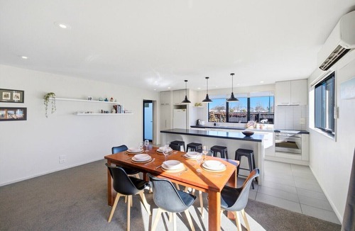 Spreydon House | Entire home in Christchurch, New Zealand