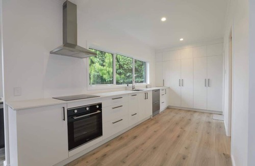 Lynmore House | Epic Escape - Swim Spa, Redwoods, Sleeps 8