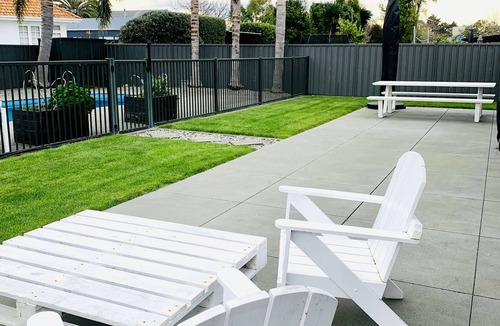 Clive House | Executive Family Home with Outdoor Pool and Games Room