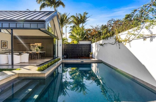 Ponsonby House | Exquisite Elegance by Bespoke Stays