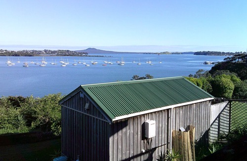 Half Moon Bay Cottage | Falstaff Half Moon Bay Bucklands Beach