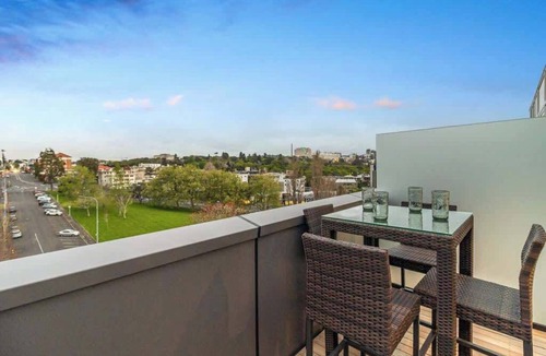 Parnell Apartment | Family 2BR with Parking in Parnell | Zodiak Stays