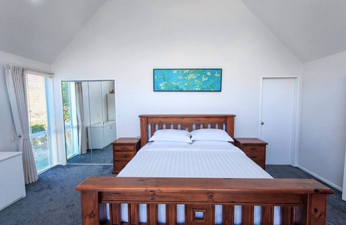 Dairy Flat Other | Family Farm Retreat | Sauna & Scenic Views