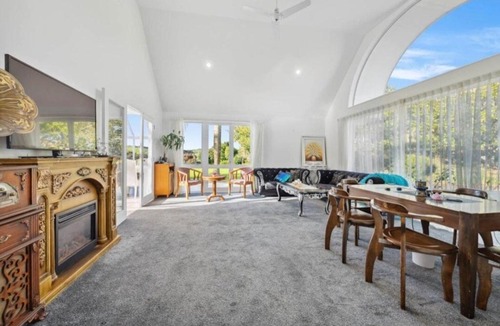 Dairy Flat House | Family Farm Retreat - Sauna & Scenic Views