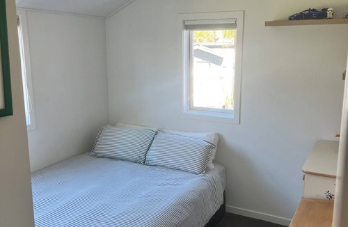 Albert Town House | Family home on large section near the river