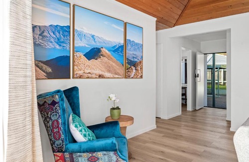 Springfield House | Family Perfect, arcade, bikes, secure yard