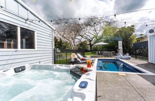 Greytown House | Fantail Cottage - Greytown