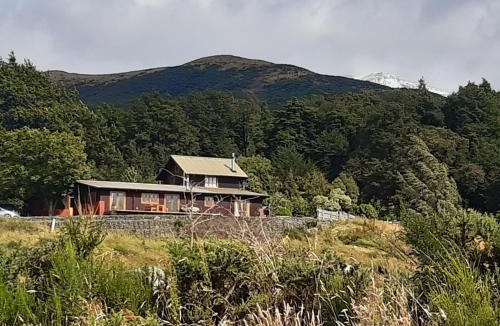 Springfield Ski Chalet | Fantails Rest - Torokiki