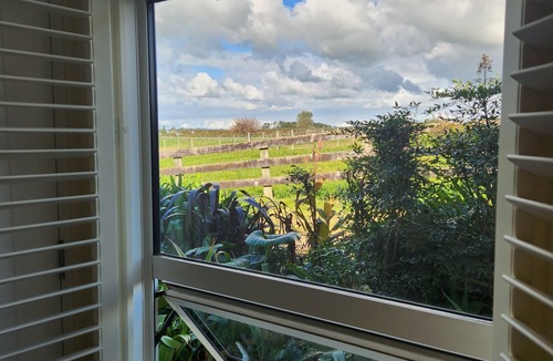 Rewa Cottage | Farm stay-Tranquil & quiet, relaxation country style