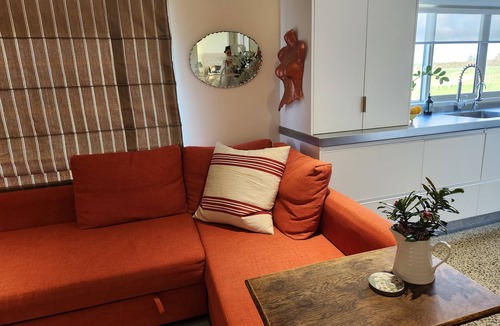 Rewa Cottage | Farm stay-Tranquil & quiet, relaxation country style
