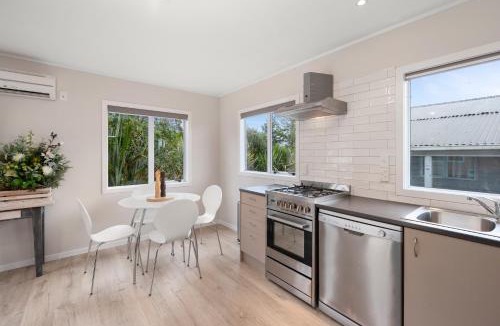 National Park Village House | Fifteen B - National Park Holiday Home
