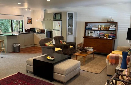 Tamahere Bed & Breakfast | Five Paddocks Tamahere