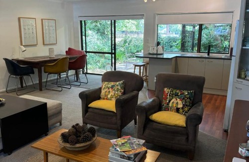 Tamahere Bed & Breakfast | Five Paddocks Tamahere