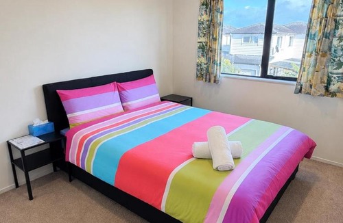 Ormiston House | Flat Bush Luxury Home Near Ormiston Town Centre