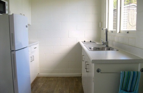 Cooks Beach Cottage | Flaxmill Bay Motel Unit 3 - Flaxmill Bay