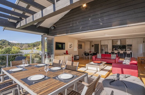 Cooks Beach House | Flaxmill Treasure - Cooks Beach Holiday Home