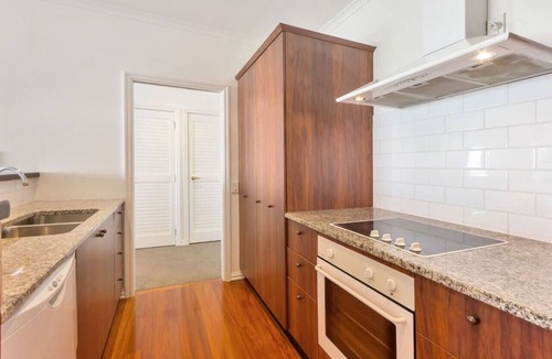 Auckland Central Business District Apartment | Floor-to-Ceiling Harbour Views On The Wharf