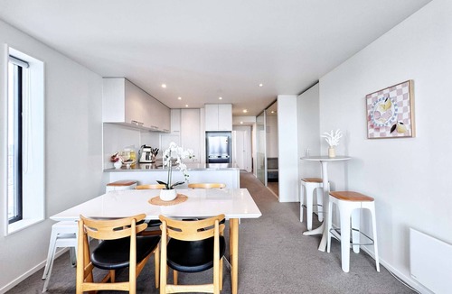 Auckland Central Business District Apartment | Free Parking SeaView Stylish 3BR Near Aotea Square