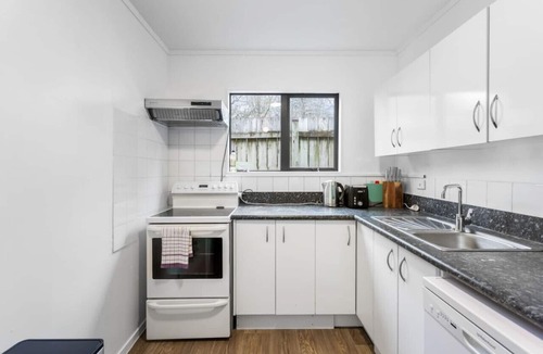 Clover Park House | Fusion Modern Escape with Parking and Patio