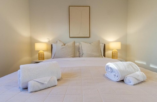 Christchurch City Centre House | Garden City Getaway 4 Bed & Sofa Beds