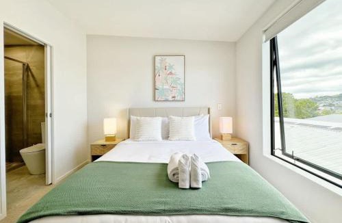 Grey Lynn House | Garden Gem 2 BDR & 1 Study Townhouse Near City Center